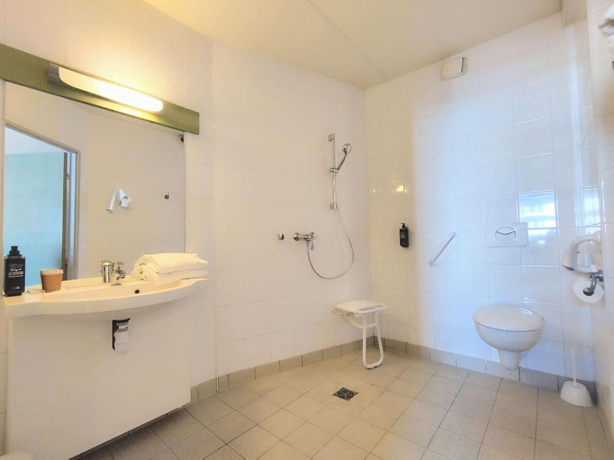 Ibis Budget Toulon Centre エクステリア 写真